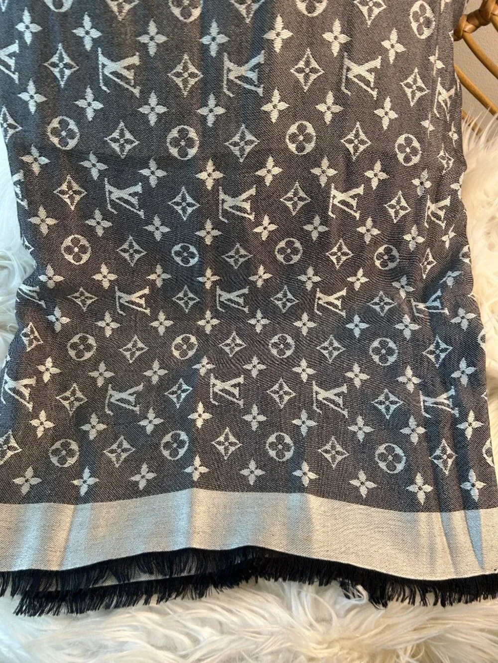 Louis Vuitton  Monogram Wrap Shawl Scarf  Cashmere & Silk Blend